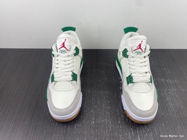 Pine Air 4 Green Nike x DR5415-103 SB Jordan 0810